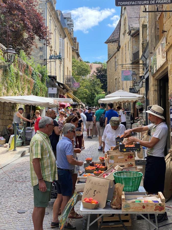 Les Flamboyants Daire Sarlat-la-Canéda Dış mekan fotoğraf